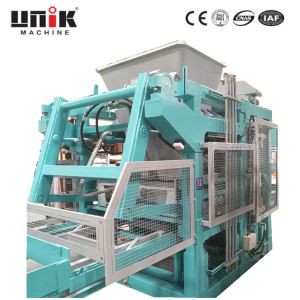 Machine de fabrication de blocs de béton avec chargeur automatique