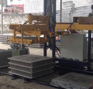 Machine à blocs de cubes