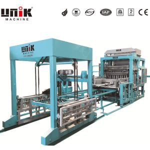 Machine à blocs creux entièrement automatique