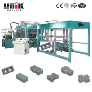 Machine de fabrication de blocs hydrauliques