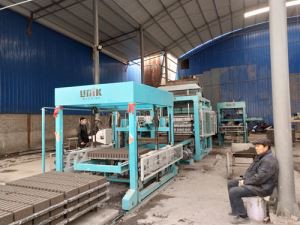 Ligne de production de machines à briques